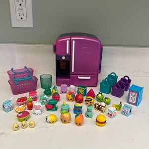 Shopkins Fridge and Shopkins